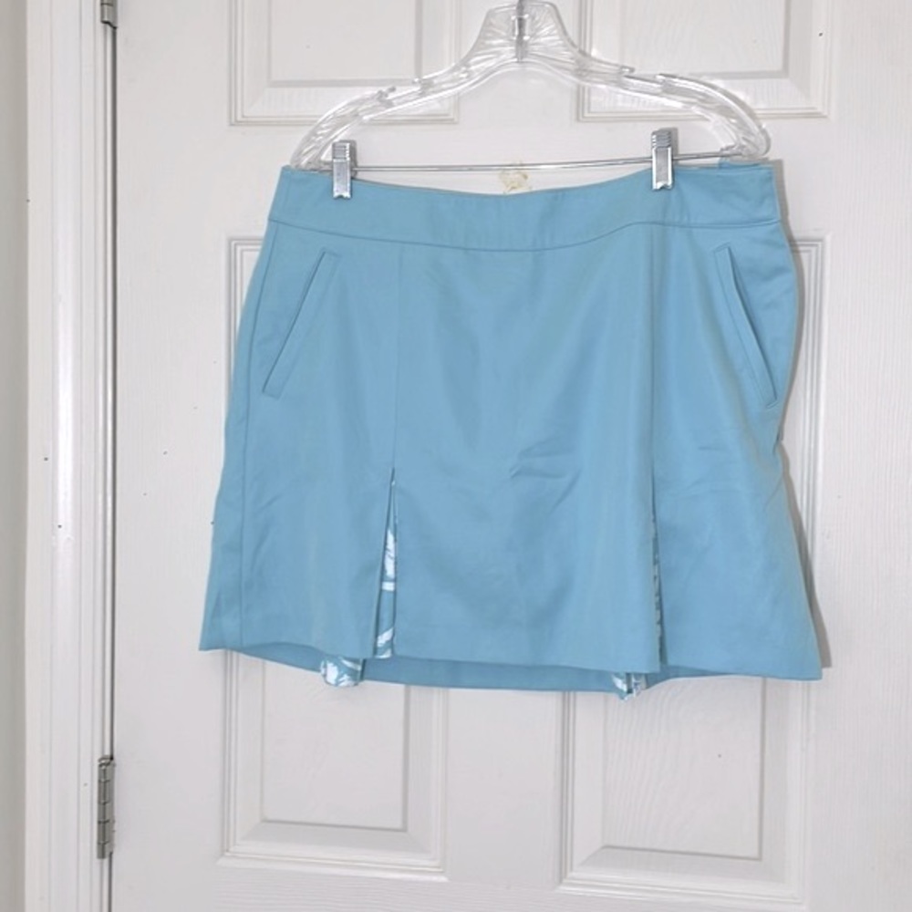 IZOD Light Blue Golf Skirt Skorts With Pockets Size 12 Excellent Condition